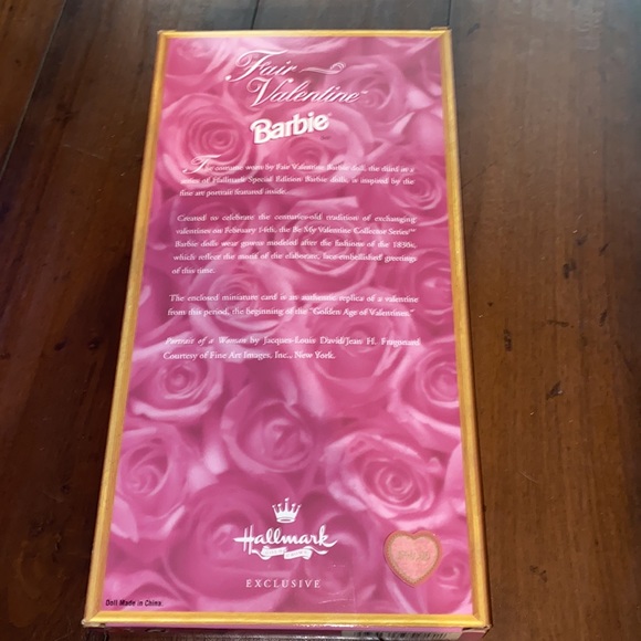 Hallmark special edition fair Valentine Barbie - Picture 4 of 4